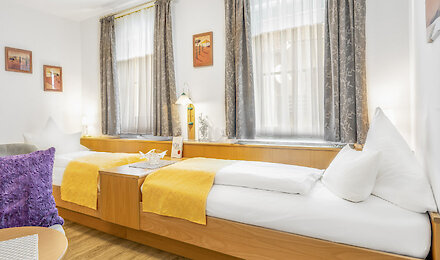 Zweibettzimmer im Hotel Rösslwirt Lam